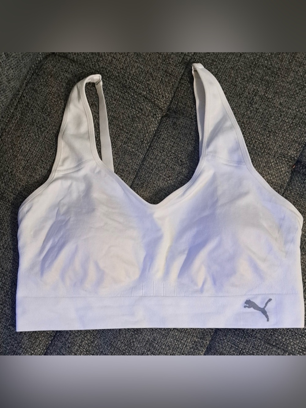 Puma White Seamless V-Neck Sports Bra with Subtle Logo